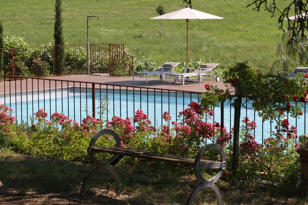 Domaine Le Castelet Bed & Breakfast Castres  Exterior photo